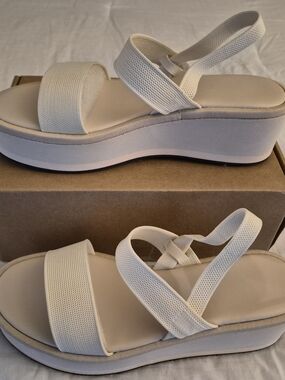 NEW Neutral Cream Platform Sandals with Elastic Straps, Size 8